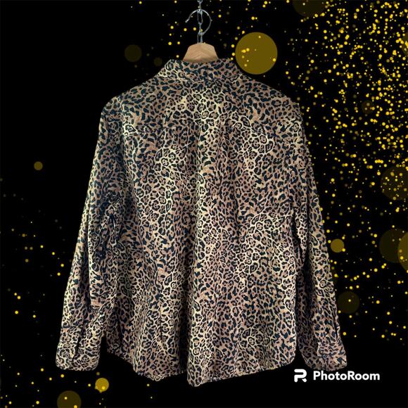 Chaps Classics Women's 1X 100% Cotton Animal Cheetah Print Button Front Blouse - Picture 2 of 7